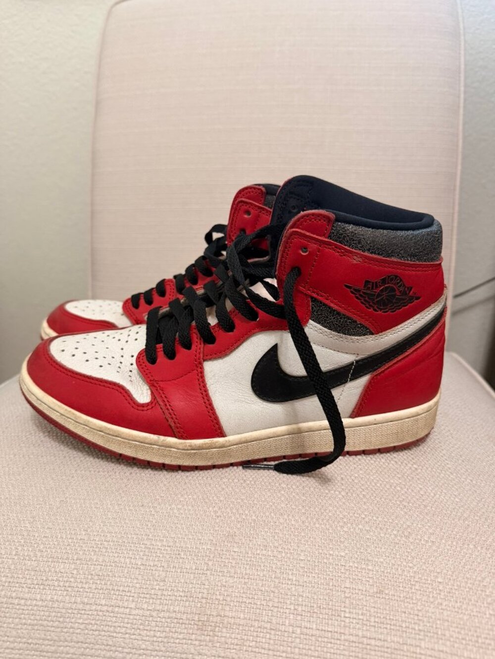 Nike Air Jordan 1 Retro High OG Chicago Lost and Found 2022 Mens 9.5